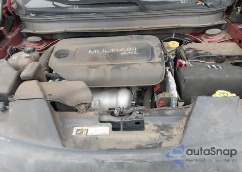 2015 Jeep Cherokee Latitude z USA, uszkodzony, nr VIN 1C4PJLCB0FW754113